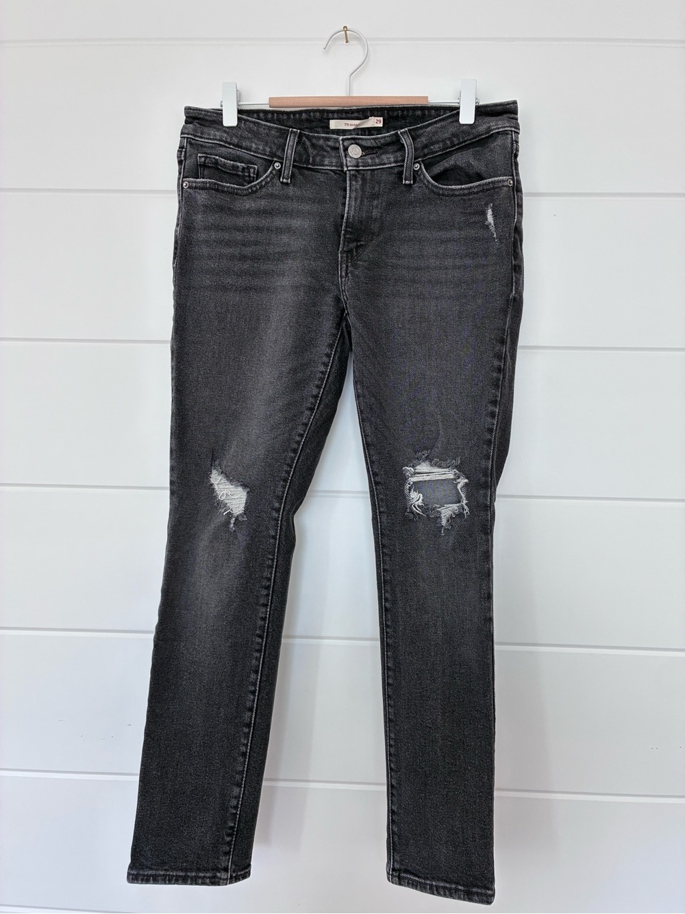 Levi's 711 Skinny Women's Black Washed Distressed Jeans